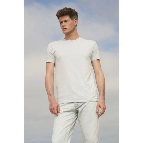 CAMISETA MANGA CORTA DE HOMBRE AJUSTADA DE CUELLO REDONDO SOL'S MARTIN MEN REF S02855